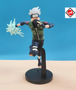 Kakashi Hatake action figure with Chidori effect (3)