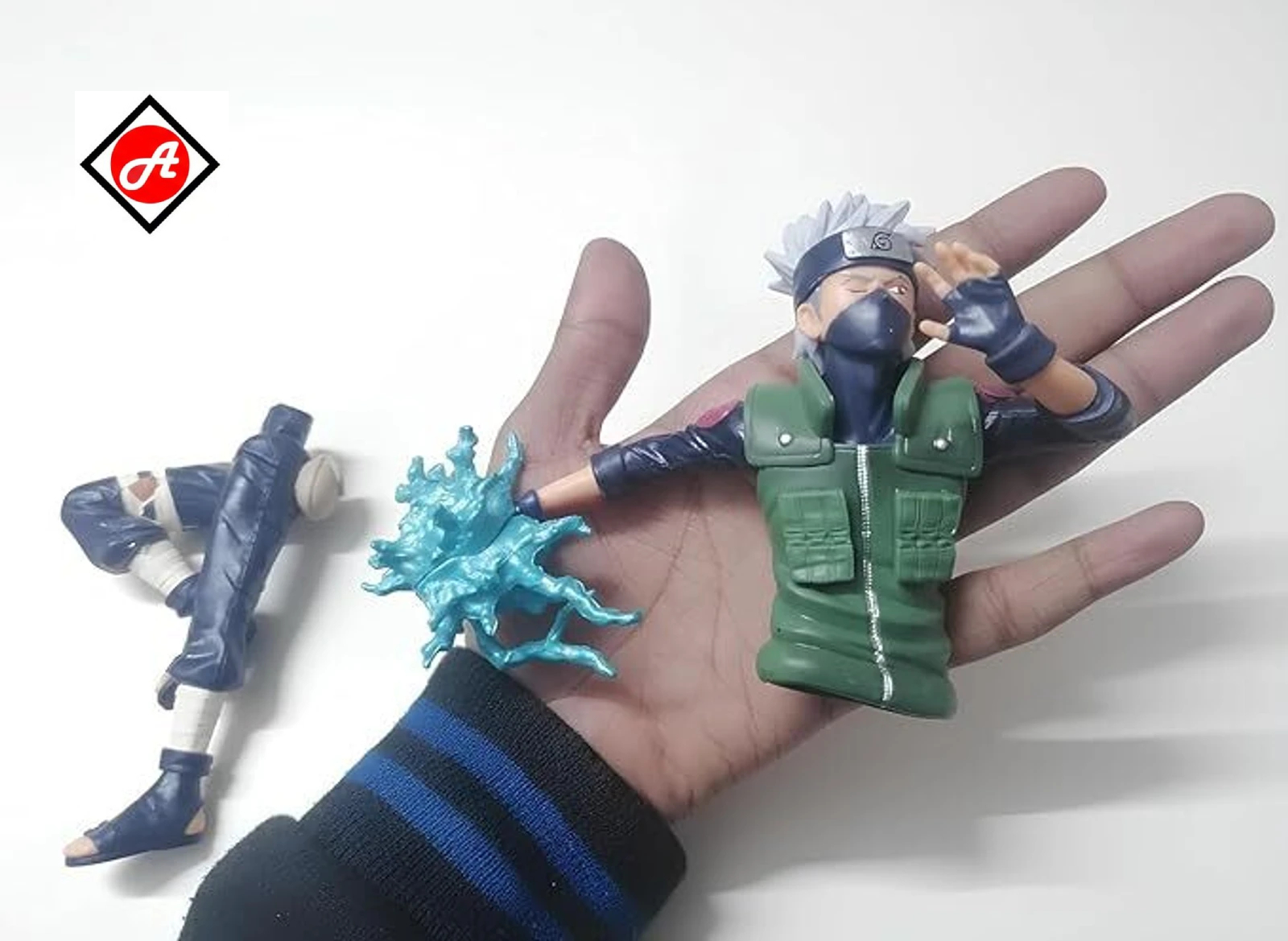 Kakashi Hatake Action Figure with Chidori Effect – Naruto Anime Collectible for Desk, Display & Gift - Image 4